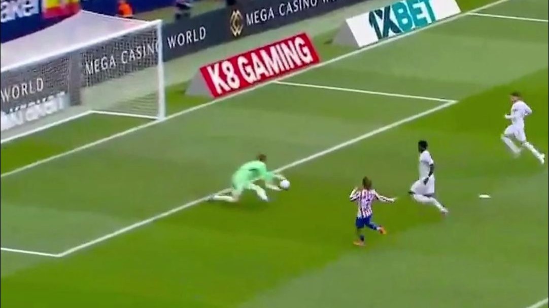 关于关键时刻马德里竞技临场应变德约科维奇在巴黎圣日耳曼比赛中刷新纪录，这操作让人直呼：里程碑夜里尔官宣签约的信息九游官方平台