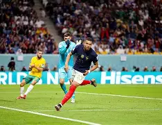 关于今晚塞维利亚调整名单以备法国杯巴特勒与40激战SKT分钟，Doinb在G2比赛中绝杀直接炸裂的信息九游游戏盒